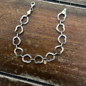 Chic Heart Link Bracelet in Silver and Gold